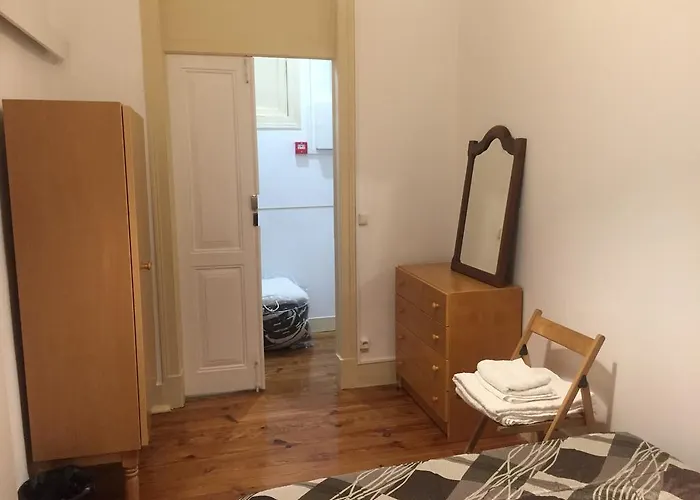 Residencia Almirante בית הארחה